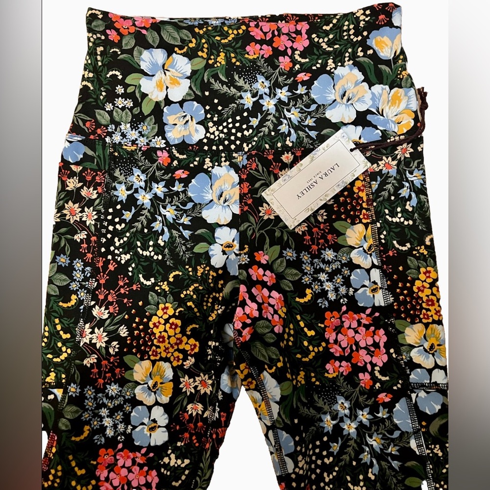 NWT Laura Ashley Floral 2pc Yoga Set XS - Picture 5 of 9